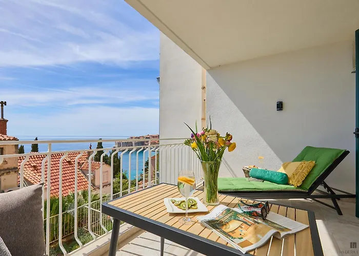 Hedera Estate, Hedera A9