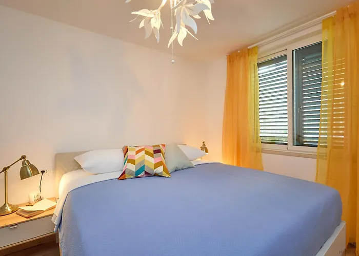 Hedera Estate, Hedera A9