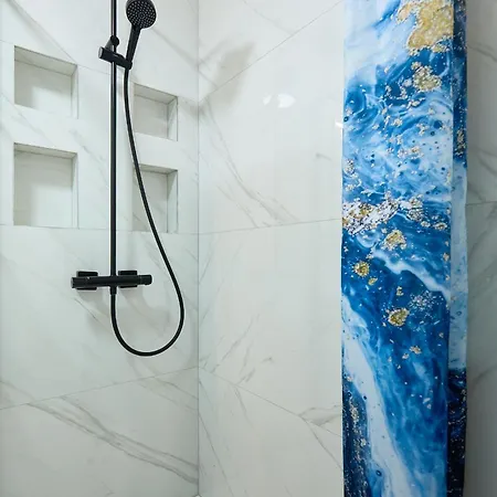 Hedera Estate, Hedera A9